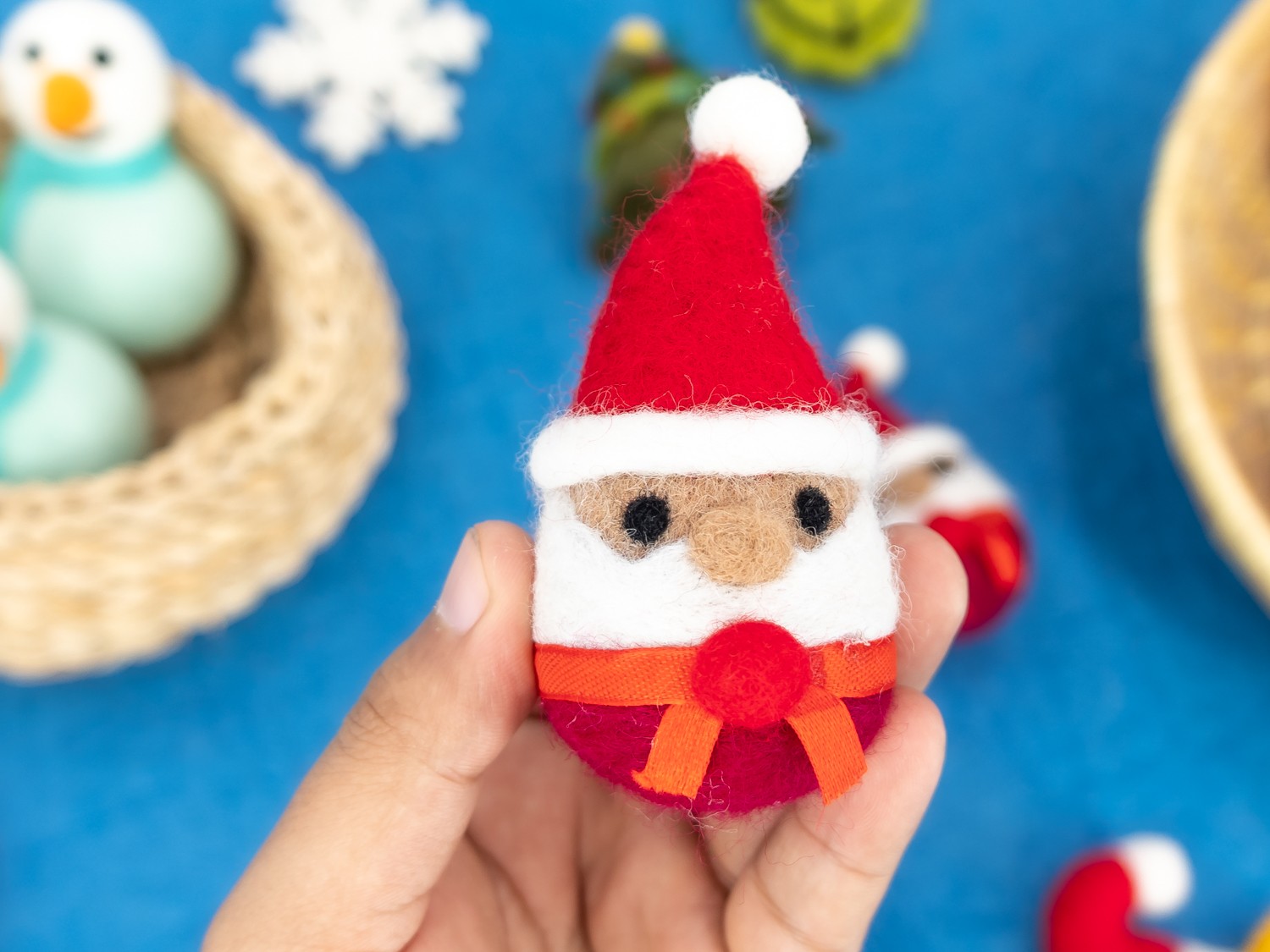 Felt Santa Head with Ribbon - Felt and Yarn