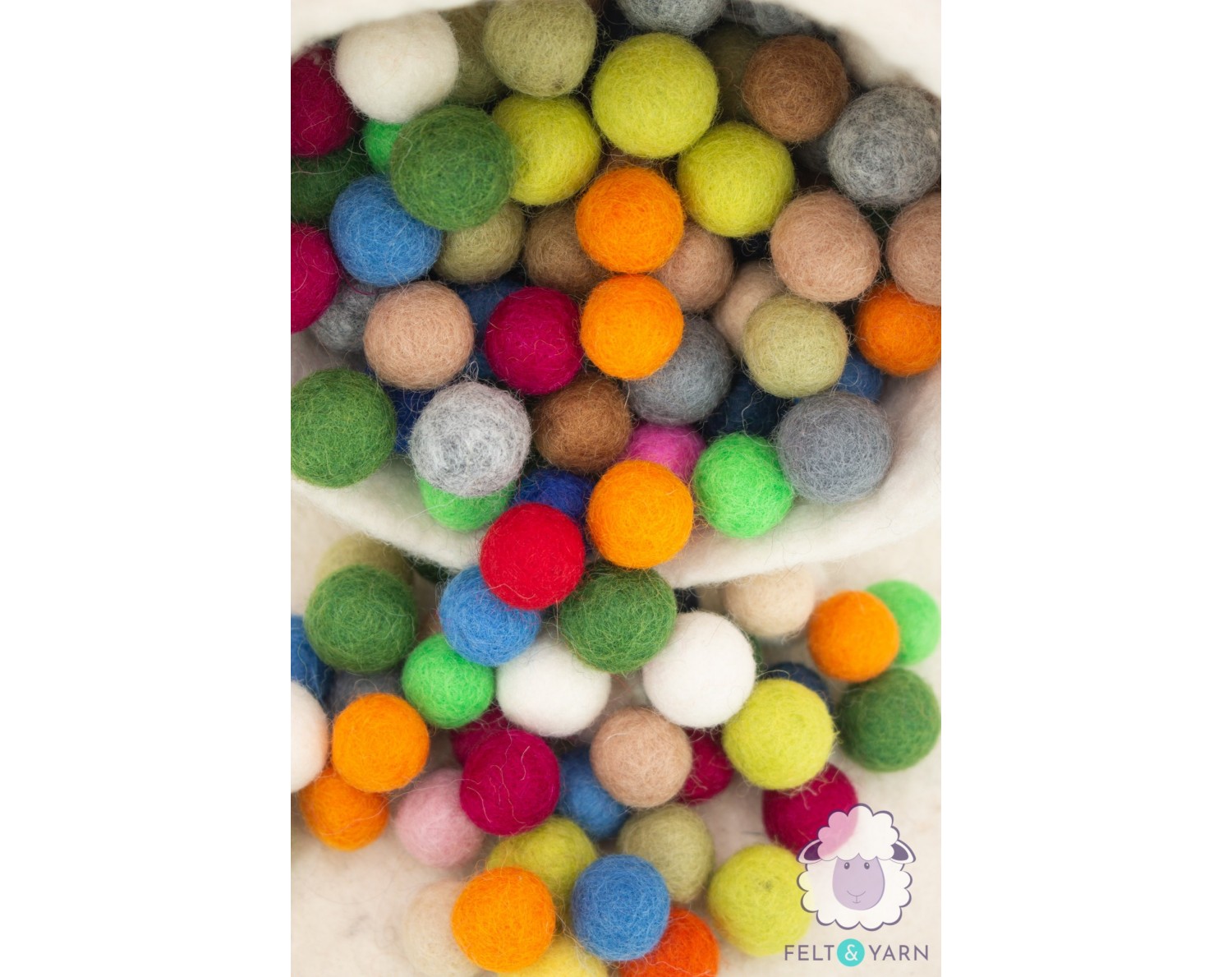2 cm, 850 Pcs , Tye Dye Wholesale Bulk Pom Poms Felt Balls, Natural Wool  made