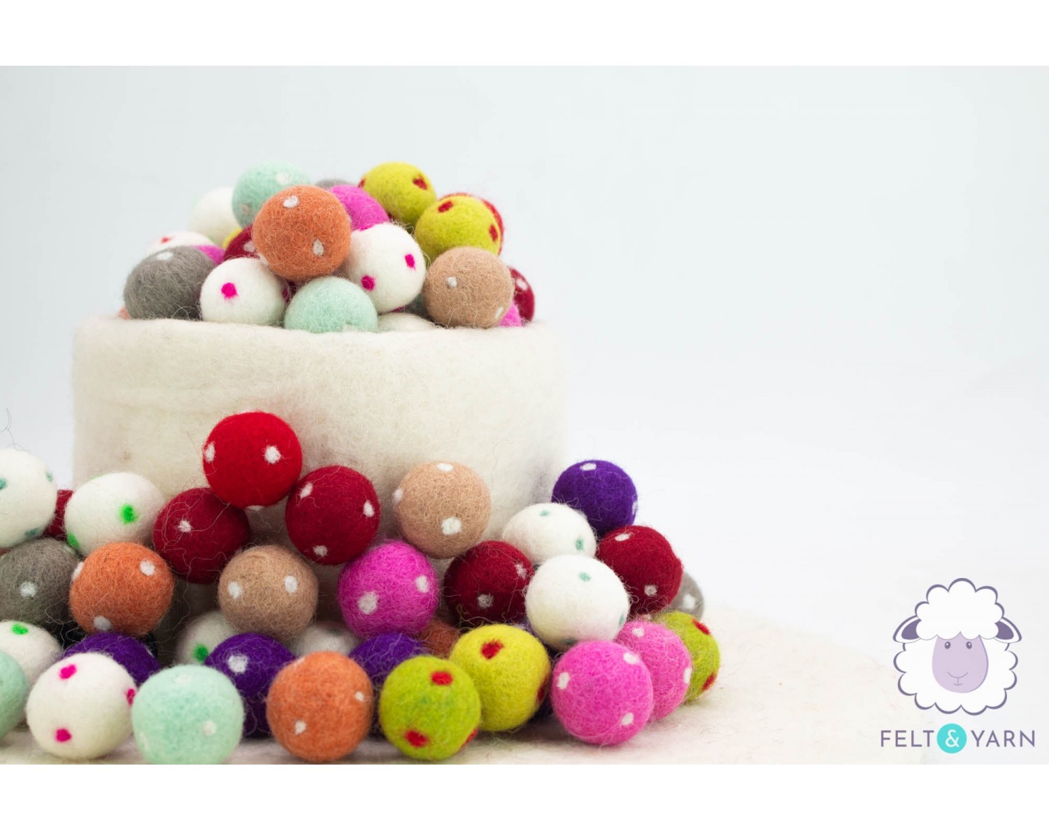 3cm Wholesale Felt Balls [100 Colors] - Felt & Yarn
