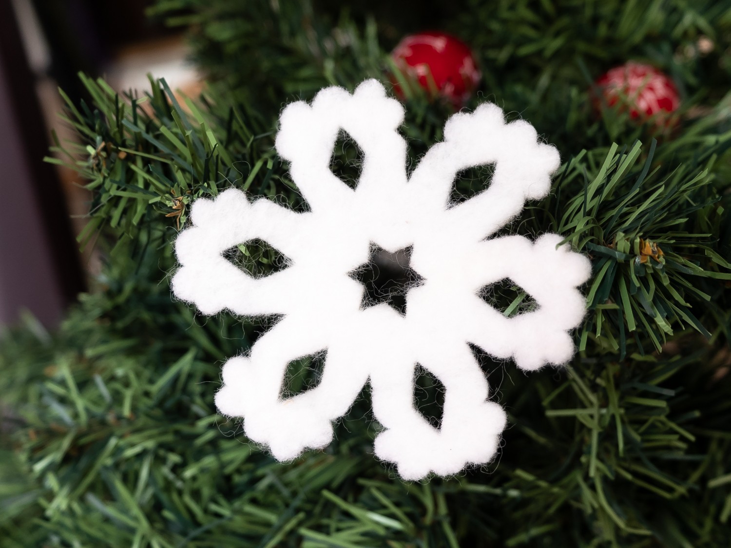 Round Felt Christmas Ornaments Snowflakes, For All Holidays