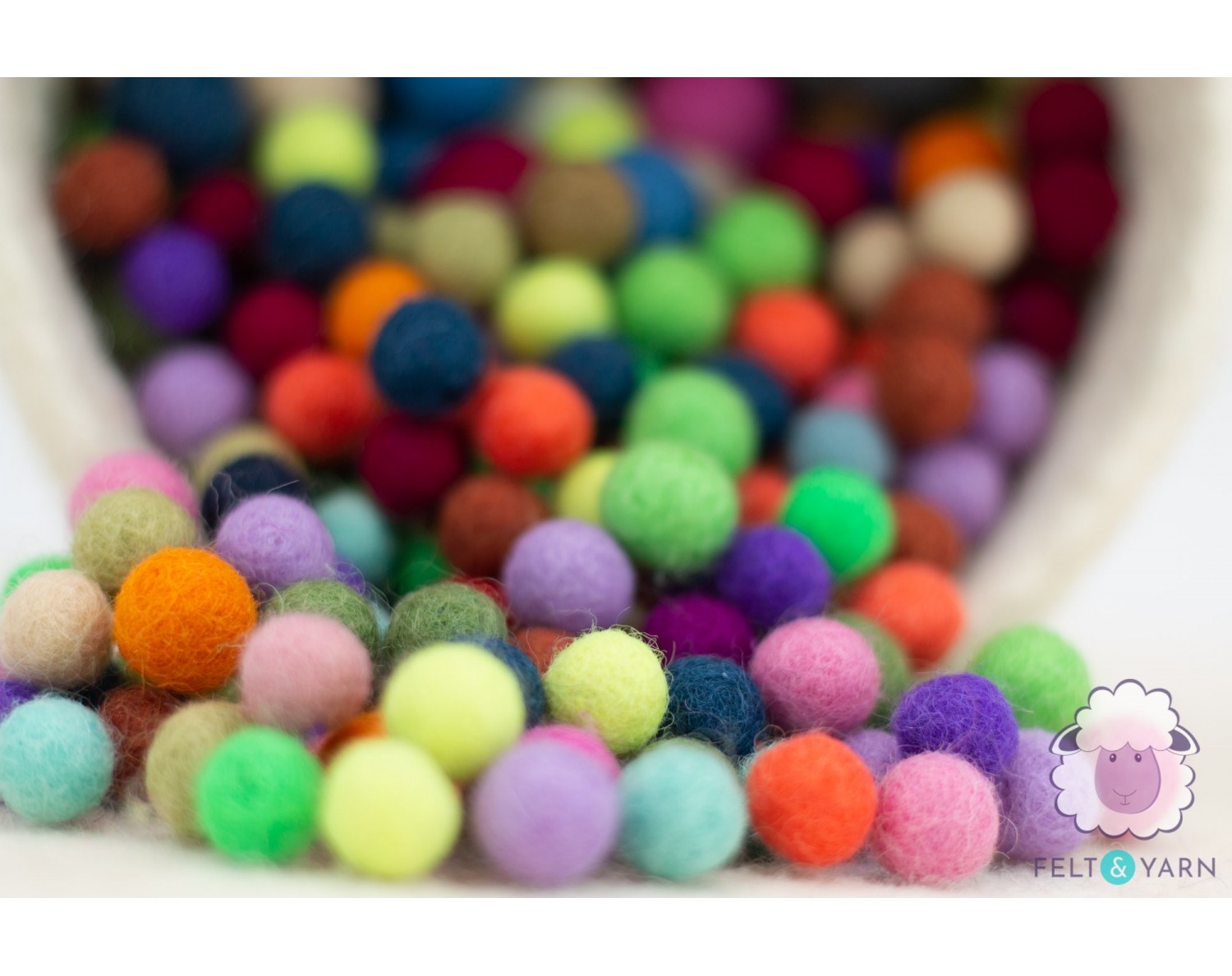 Felt Balls: MAROON, Felted Balls, DIY Garland Kit, Wool Felt Balls, Felt  Pom Pom, Handmade Felt Balls, Red Felt Balls, Red Pom Poms 
