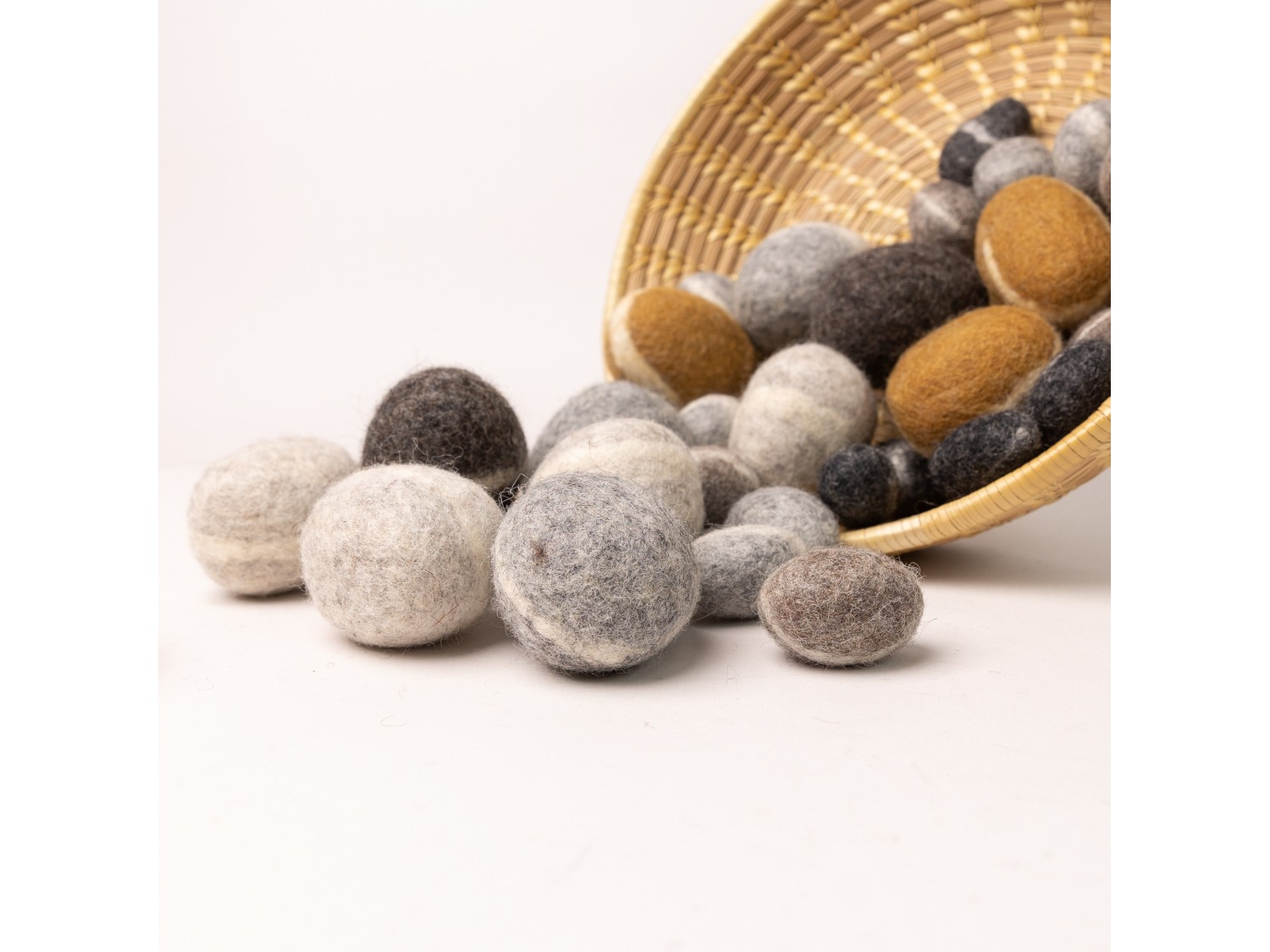 3-7cm Assorted Felt Stones - Felt and Yarn