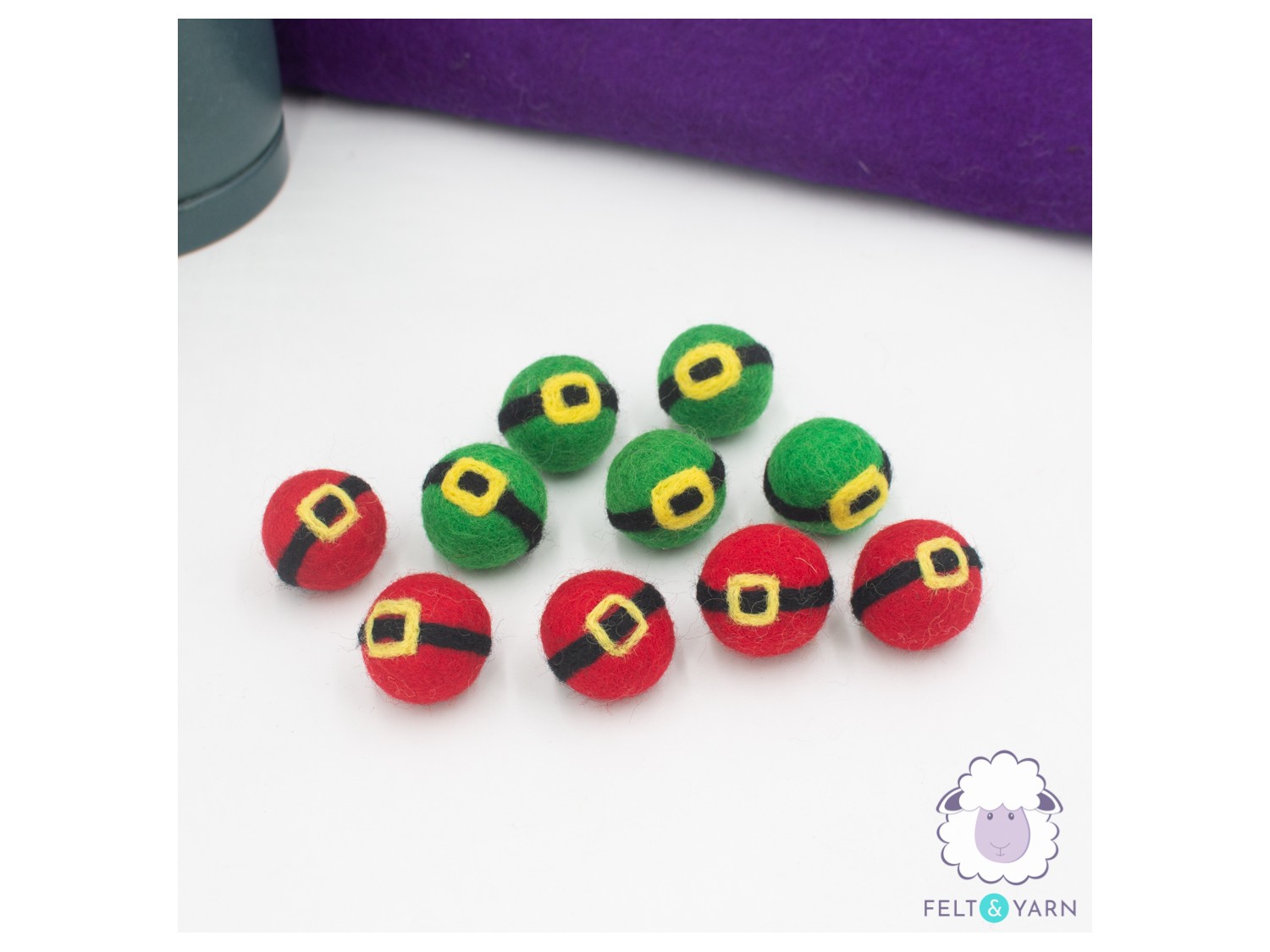 3cm Multicolor Felt Ball with Buckle - Felt and Yarn