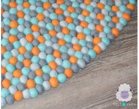 Buy 0.38 (1 cm) felt balls - Handmade Felt Balls In 60 Colors. – Felt Ball  Rug USA